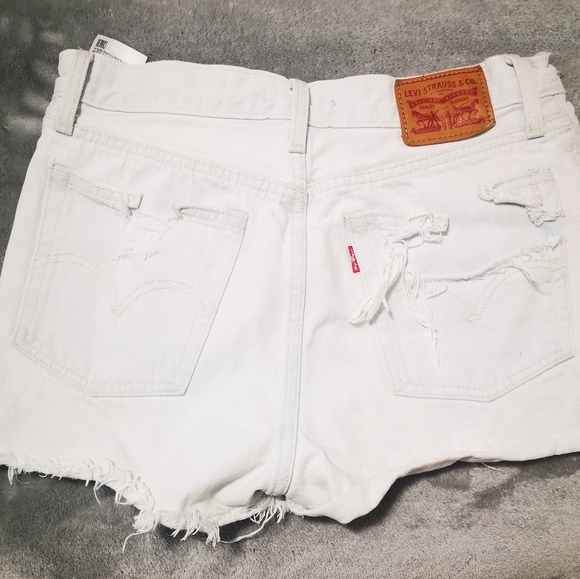 Levi's White Distressed Denim Wedgie Shorts - Picture 2 of 4